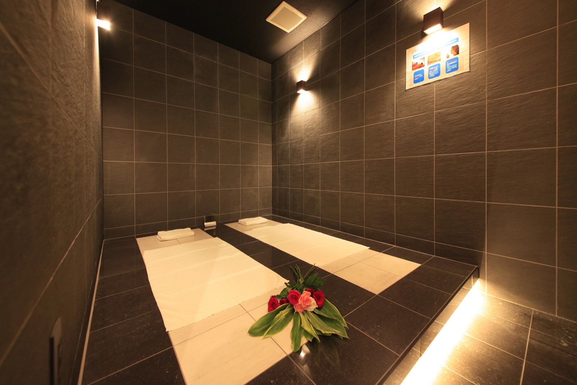 心身ともにリフレッシュできる＜岩盤浴＞