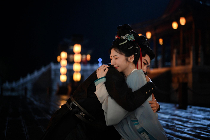 &copy; XIXI PICTURES