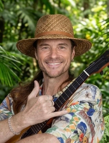 セイン・カミュ氏