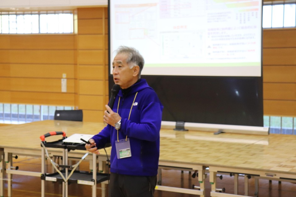 測定値の見方などを解説する梅田教授