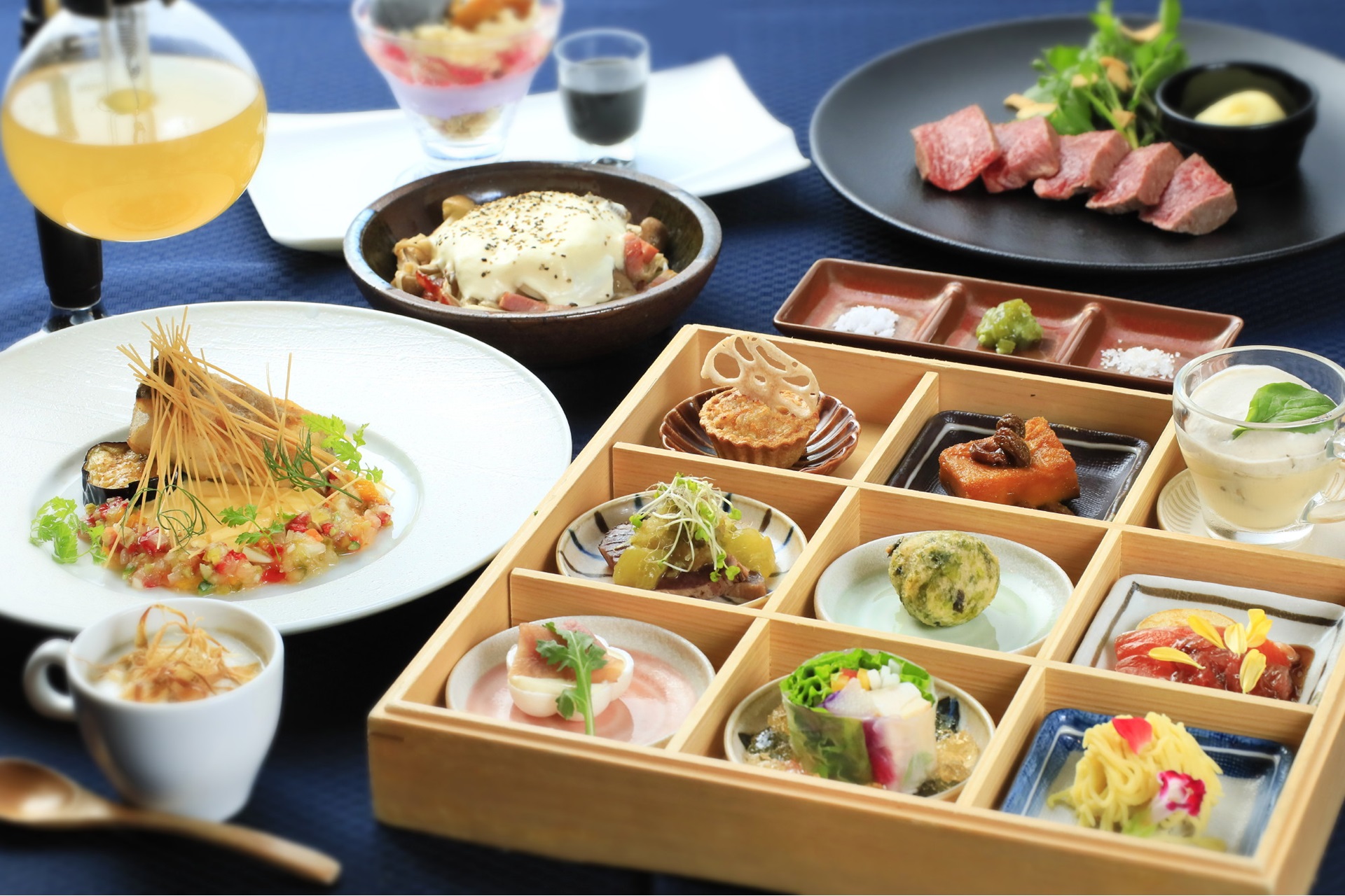 オープンキッチンの鉄板ダイニングで愉しむ＜お食事＞