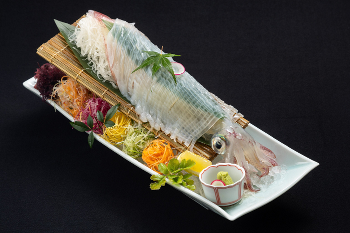 活呼子ヤリイカの直前捌き