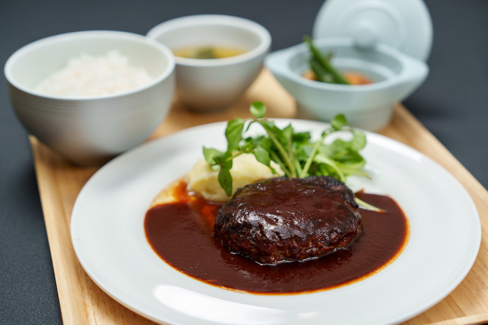 足利マール牛100％ハンバーグ