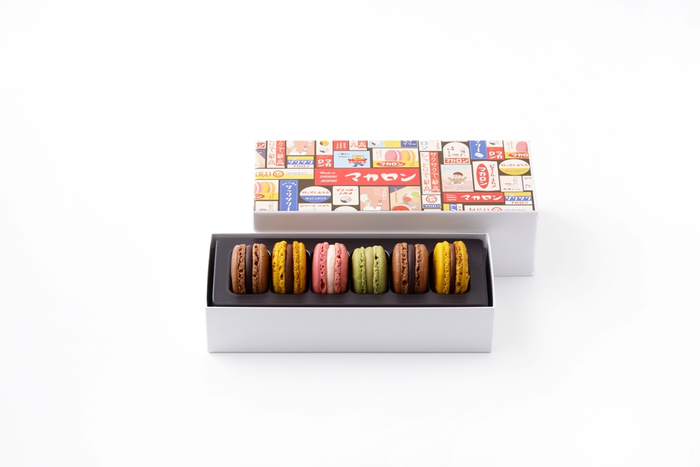「マカロン6個詰合わせ」(2,808円/柚子&ビターチョコレート、パッションフルーツ&ミルクチョコレート×2、ローズ、ピスタチオ×1)
