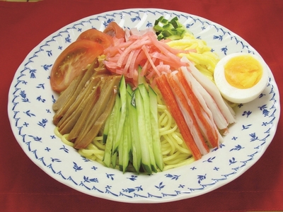 月のうさぎ 冷やし中華風こんにゃく(ごまだれ)