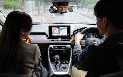 運転中もエンタメとナビを両立
