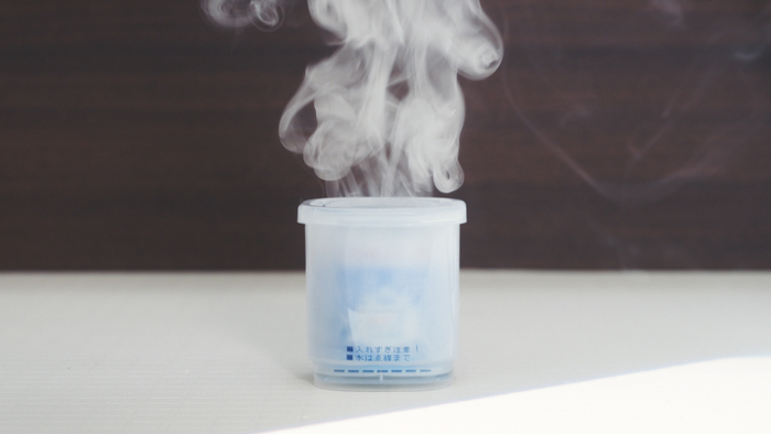 『ルックプラス おふろの防カビくん煙剤』CMカット(7)