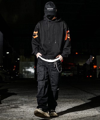 【BlackLetter】Straddled Logo Hoodie(ブラック/オレンジ)