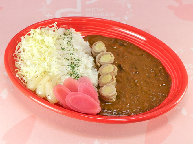 「金沢カレー」をイメージした盛り付けで提供