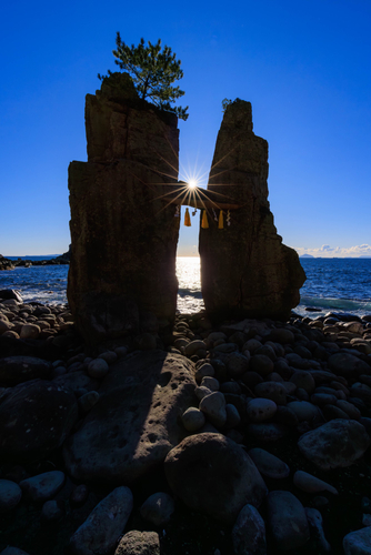 【東伊豆まちの風景部門】『出づる陽煌く』/くまぞう様