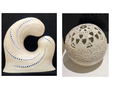 岸 絵里菜さんの作品「Azurune」(左)と山川 スエミさんの作品「Mandala Aeterna」