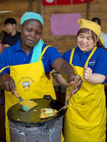 スラムのシングルマザーへの技術指導