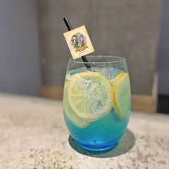 青い空のレモネード　&copy; NIPPON ANIMATION CO., LTD.