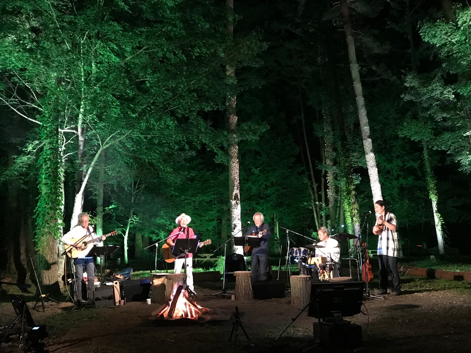焚火deライヴvol1(前回は小室等さんをお迎えして行われました。)