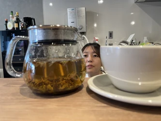 奥沢・自由が丘に本日開店【世の中はコーヒーばかり】 “怒れる彼女”が始めた紅茶スタンド「for all tea」