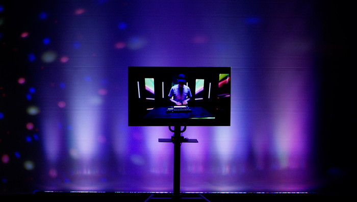 『VC-1-DMX』を使った照明演出イメージ