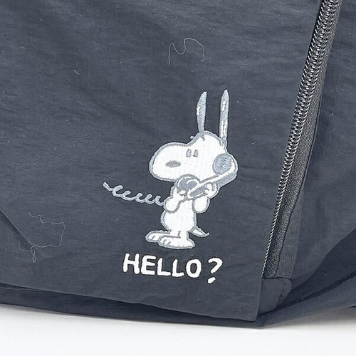 スヌーピーのパッカブルバッグ