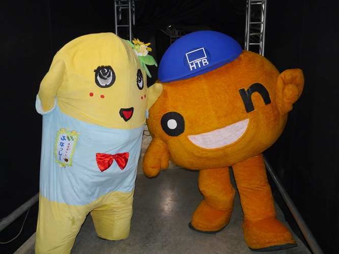 イベントで共演した際のふなっしーとonちゃん　（2014年）