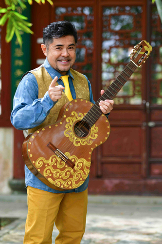 アルベルト城間（DIAMANTES）