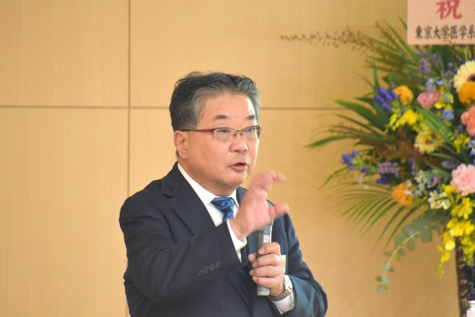 講演する森教授