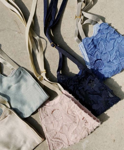 THE DRESS RIBBON MASK