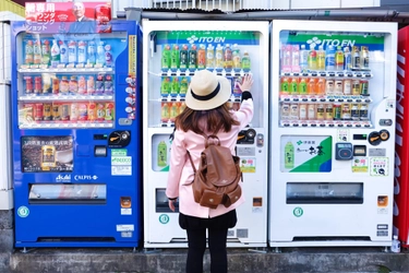 日本の自動販売機市場は2034年までに1,963.9百万米ドルに達し、年平均成長率（CAGR）4.47％で成長すると予測されています