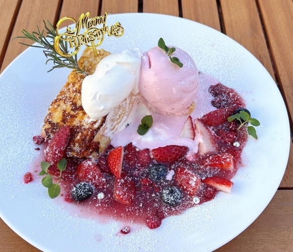  スノーストロベリー・フレンチトースト