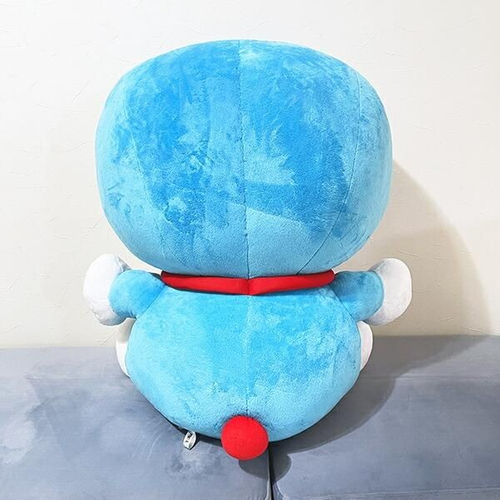 ドラえもんのぬいぐるみ