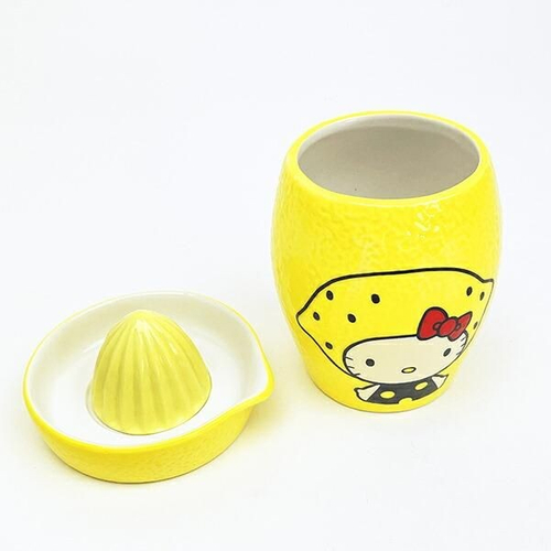 ハローキティのタンブラー