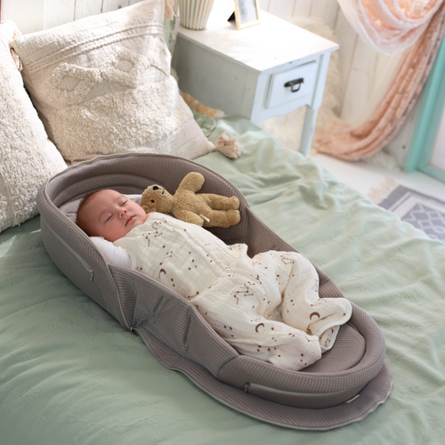 ベッド使用イメージ(赤ちゃん睡眠中)