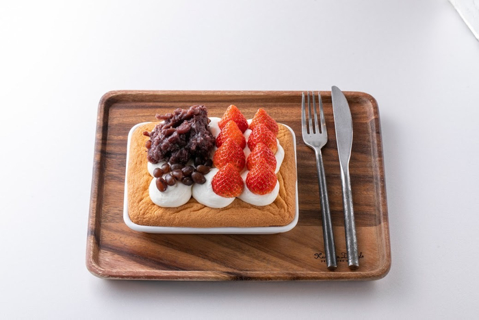 いちごとあんこのふわふわケーキ 750円(税込)
