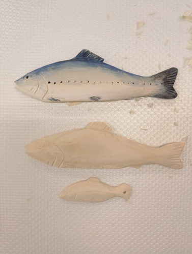 魚の彫刻、色付け体験(イメージ)