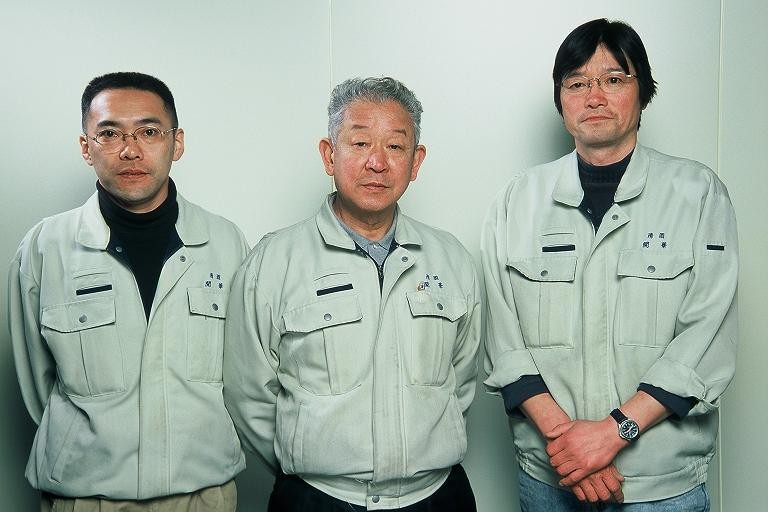 左:現 二ノ宮杜氏、中央:当時 力石杜氏