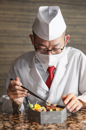 ホテル専属の和食シェフが創る繊細な料理