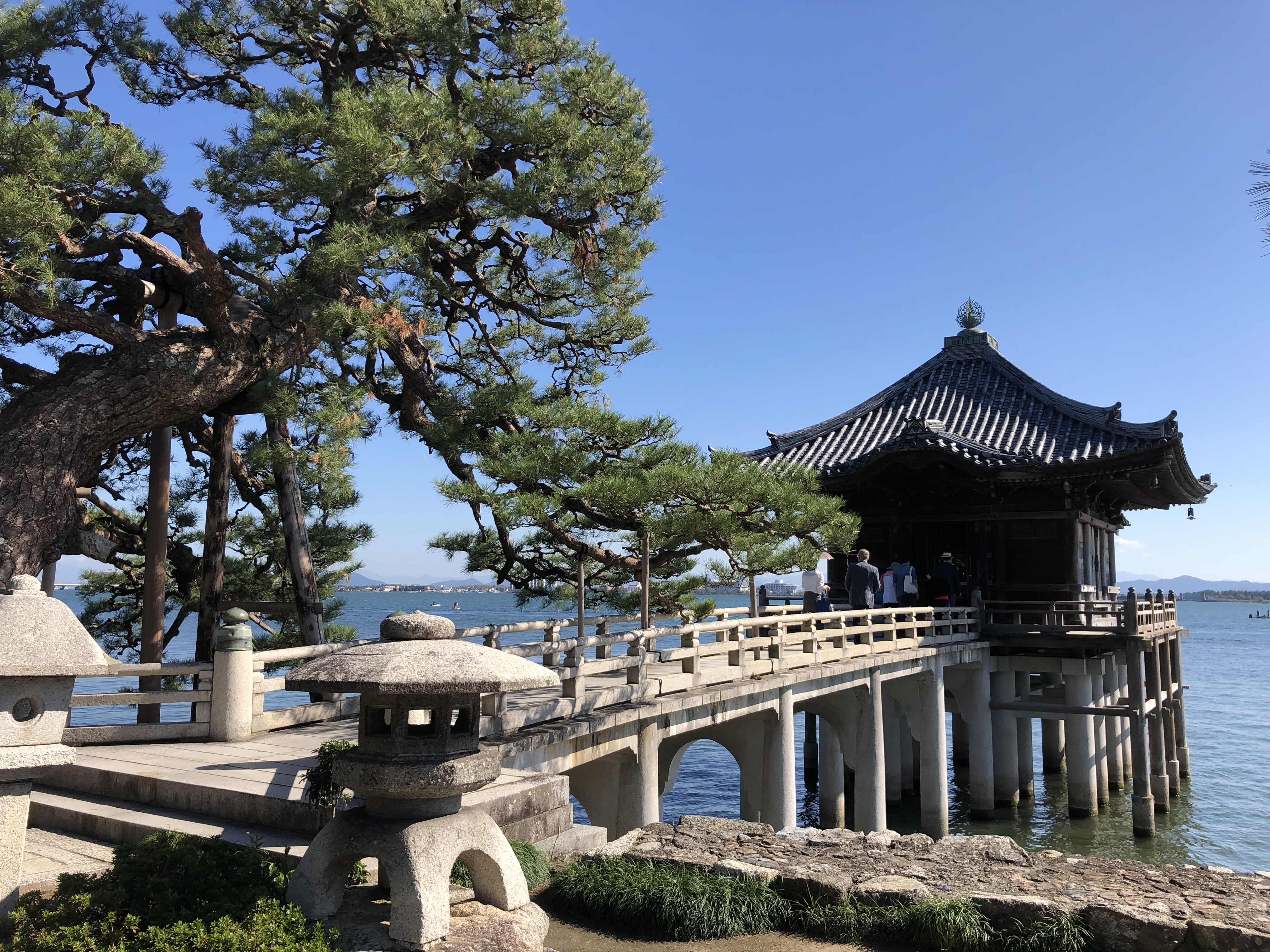 浮御堂