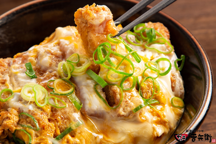 かつ丼吉兵衛名物 玉子とじかつ丼