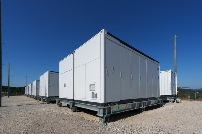 サングロウ製蓄電システム「PowerTitan 2.0」が設置された様子