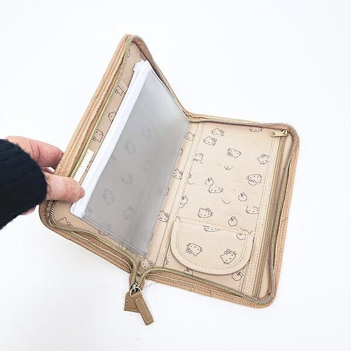 ハローキティのマルチケース