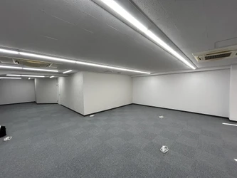 オフィス移転は12か月前から動く！ 解約から届け出までのフローを開設