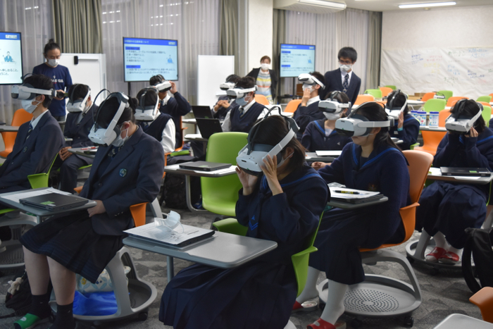 前回のVR職業体験学習会の様子