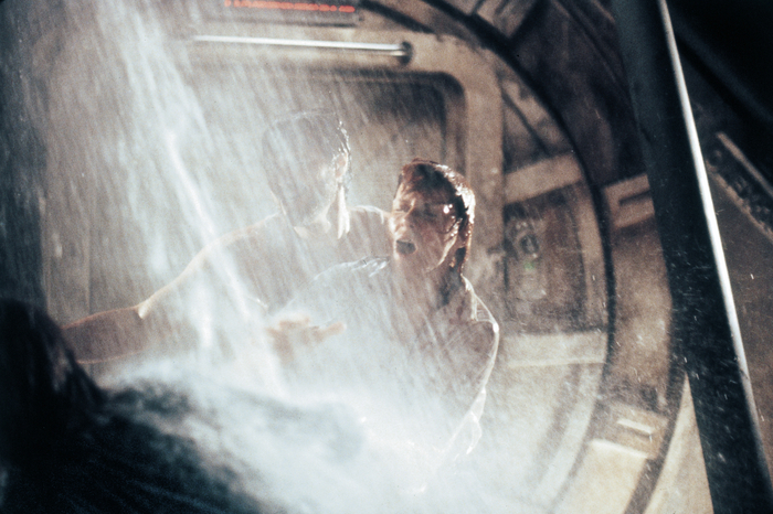 &copy; 1988 STUDIOCANAL