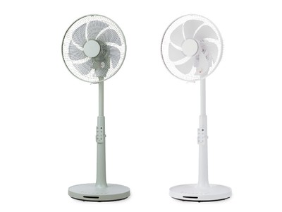 ソファを越えて、心地よさが届くハイポジションDCリビング扇風機