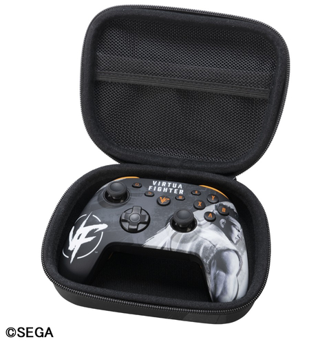 周辺機器を収納できるメッシュポケット付き