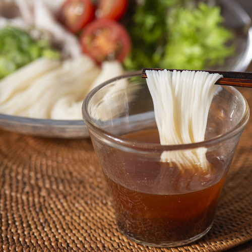 冷しゃぶサラダそうめん（すだち鰹めんつゆ使用）