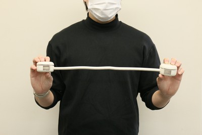 <自由自在に変形>どんな形状にもフィットするネックバンド