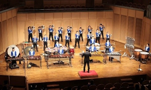 記念ステージに出演の横浜市立小坪小学校金管バンドBLUE ROBINS