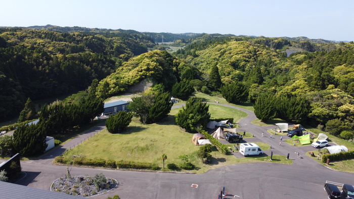 写真中央は女性専用エリア