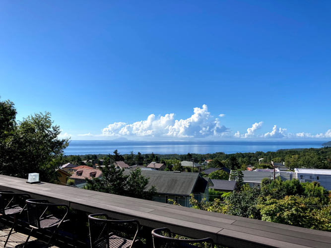 やすらぎの里本館のテラス