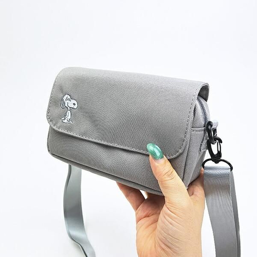 スヌーピーのショルダーバッグ