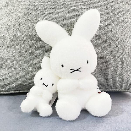 ミッフィーのナインチェのぬいぐるみ